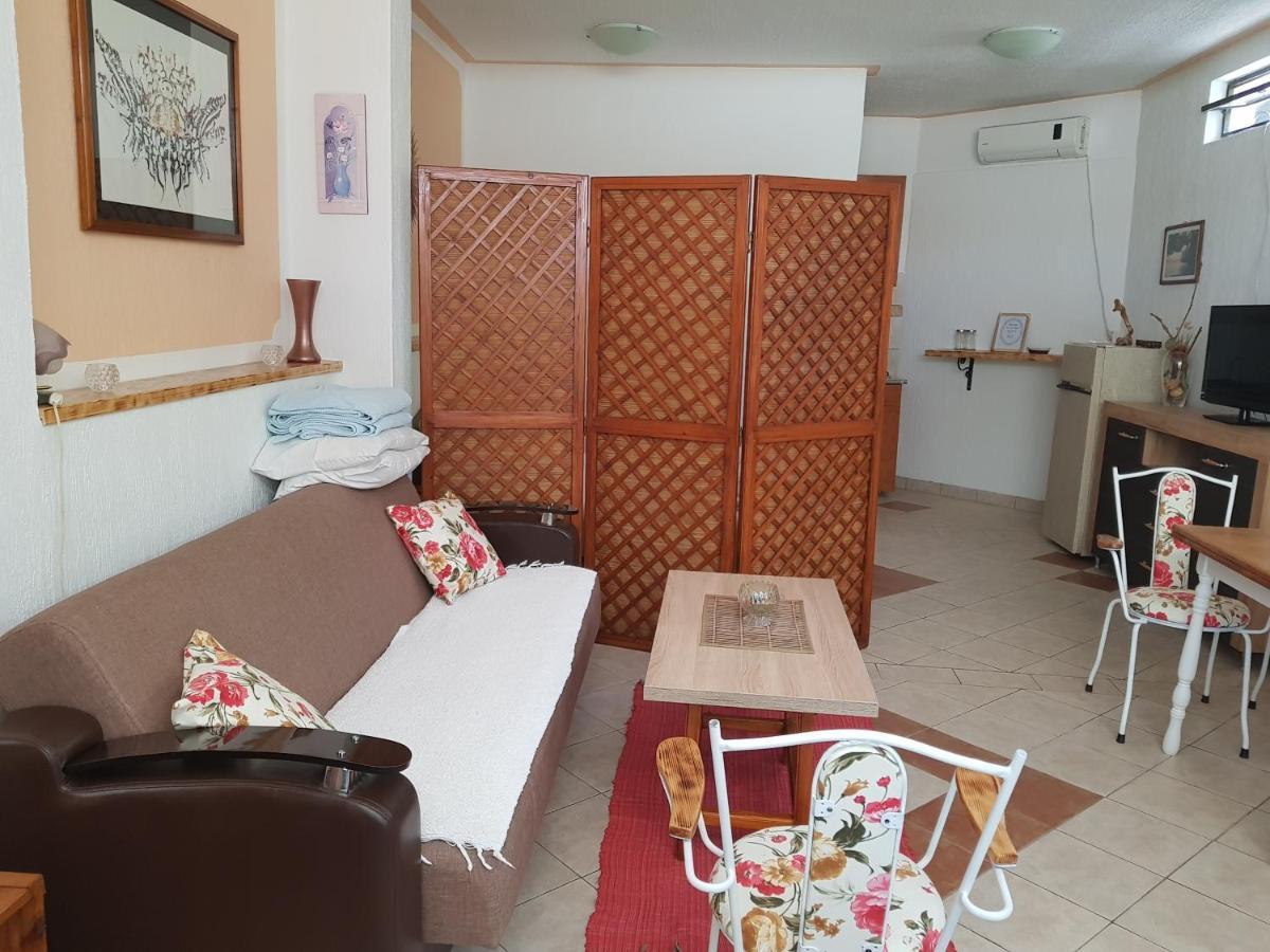 Olav Holiday Apartments Bar Bagian luar foto