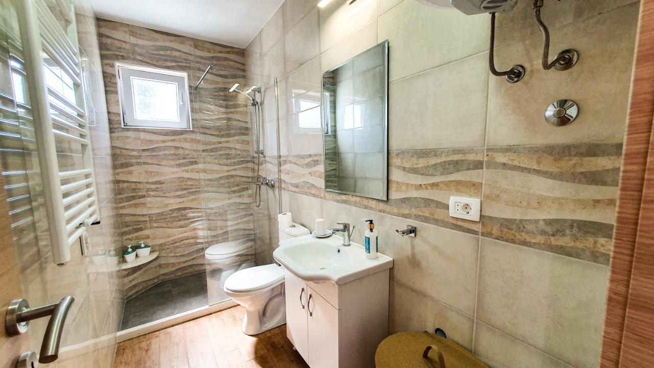 Olav Holiday Apartments Bar Bagian luar foto