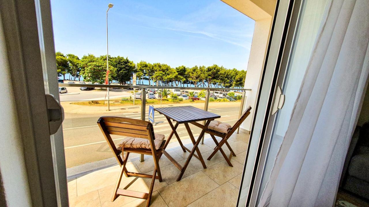 Olav Holiday Apartments Bar Bagian luar foto